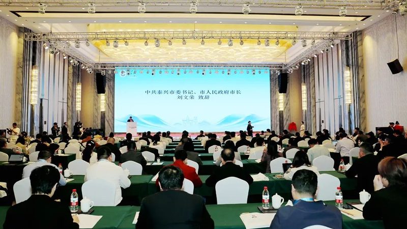光伏胶粘剂：光伏组件连接的“隐形纽带